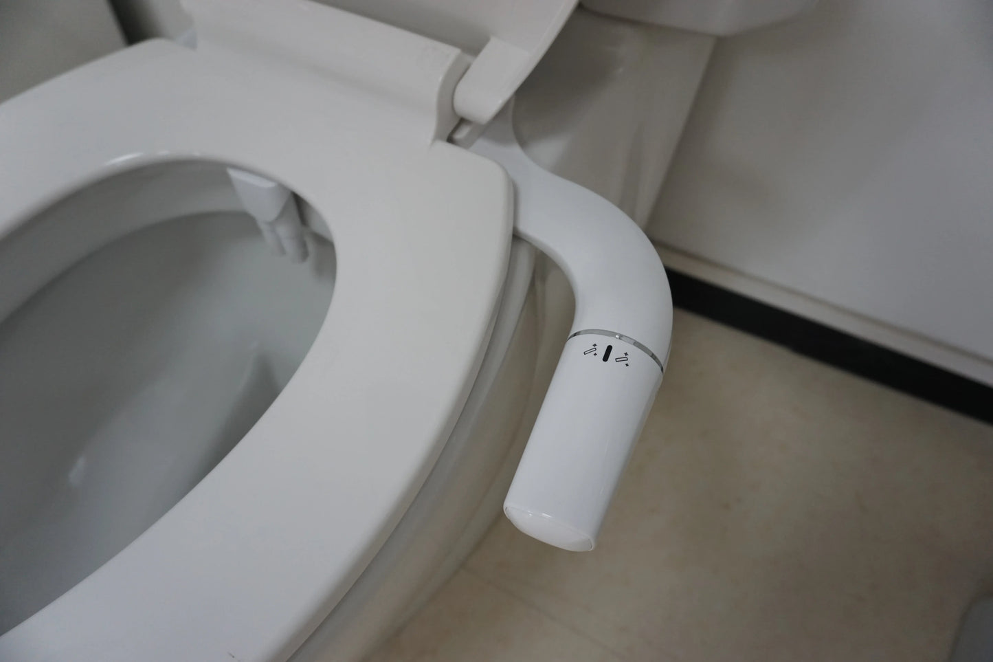 Left-Hand Bidet Toilet Seat Attachment – Dual Nozzle, Adjustable Pressure, UK ½" Tee Connector